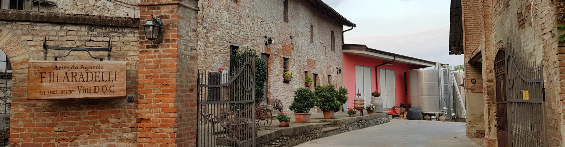 Azienda Agricola Aradelli Vini - Ziano Piacentino Piacenza